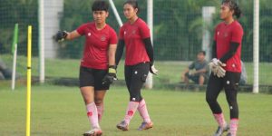 penjaga gawang sebagai pertahanan terakhir tim