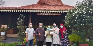 PKM UMBY Berikan Pelatihan Website di Omah Tinom Jogja