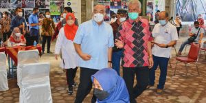 Wakil Gubernur DIY Tinjau Pelaksanaan Vaksin Booster