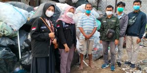 UKMF Matriks UNY Berdayakan Warga Mengolah Sampah