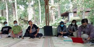 KKN UMBY Studi Banding Tata Kelola Desa Wisata Tepus ke Pentingsari