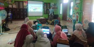 PkM UMBY Adakan Pelatihan Software Design bagi Guru PAUD TKIT Mekar Insani
