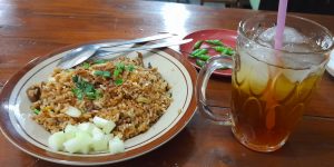 Menikmati Nasi Goreng, Makanan Khas Indonesia  