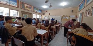 Mahasiswa Pendidikan Matematika UMBY Digitalisasikan Tes Matematika