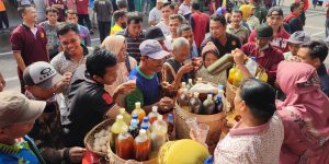 Pelantikan Ikatan Alumni UNIMMA di Tengah Pasar Rejowinangun