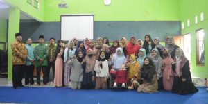 Perlu Edukasi Literasi Keuangan Syariah Kepada Orangtua dan Guru