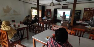 Dosen Manajemen UMBY Laksanakan PkM di Kampung Sawah Durimanis