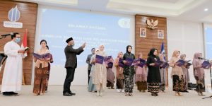 UMBY Lantik 16 Psikolog Baru - Dekan Psikologi UMBY : Pelantikan Tidak Menjadi Titik Akhir
