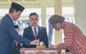 Beny Suharsono Dilantik Sebagai Sekda DIY
