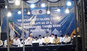 HUT ke 27 SMA N 1 Mlati Diisi Sholawat bersama Gus Wahid  