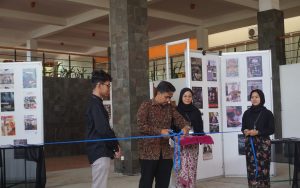 FIKOMM UMBY Gelar Pameran Fotografi “Penokohan”  