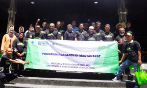 Agroteknologi UMBY Ajak Petani Bahas Manfaat Bahan Organik untuk Pertanian
