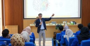 UMBY Gelar International Guest Lecture, Hadirkan Pakar dari Maastricht University