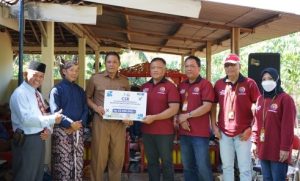 Pimpinan UMBY dan Yayasan Berikan Bantuan bagi Lokasi KKN di Gunungkidul  