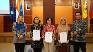 3 Dosen UMBY Terima SK Guru Besar