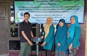 Dosen UMBY Ini Latih Digitalisasi Bank Sampah