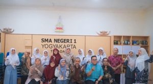 Agroteknologi UMBY Dorong Penerapan Pertanian Urban di SMA N 1 Yogyakarta