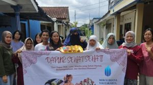 Dosen Psikologi UMBY Ajarkan Kelola Emosi Melalui Memasak