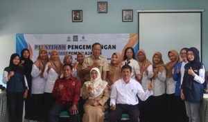 Tim PkM UMBY Latih Guru SMA Dharma Amiluhur Bikin Animasi Canva
