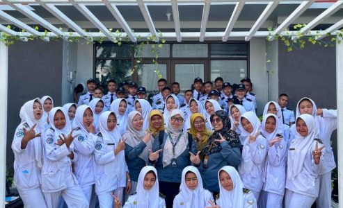 Kampus UMBY Beri Pelatihan Pertanian Modern untuk Siswa SMK